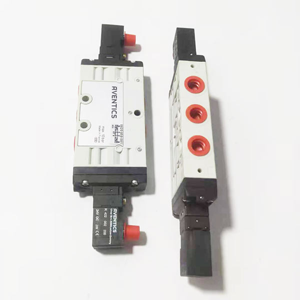 Aventics pneumatic valve 0820060076.jpg