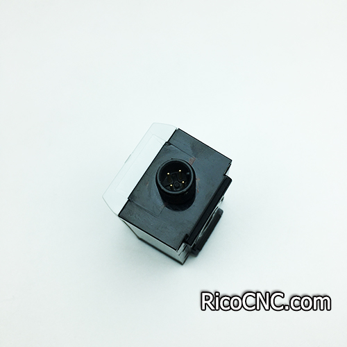 R412007979 pressure sensor.jpg