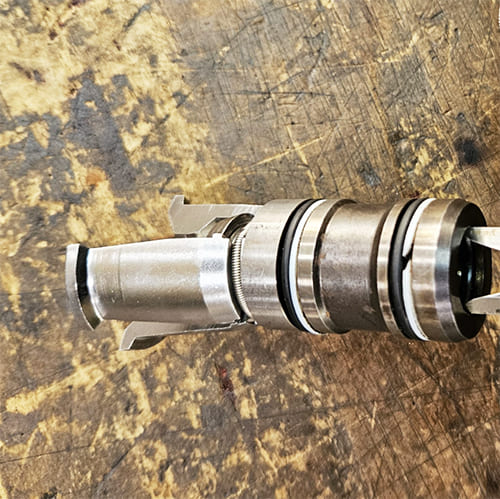 damage CNC gripper.jpg