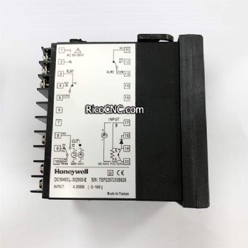 Honeywell DC1040CL-302000-E Temperature Controller