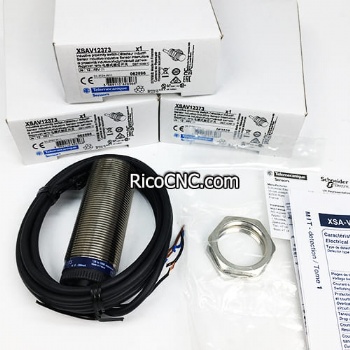 Original Schneider TELEMECANIQUE XSAV12373 Inductive Proximity Sensor
