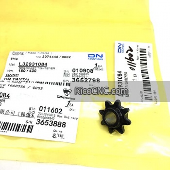 Doosan L32931084 SPROCKET TIGHTENER for DN Machine
